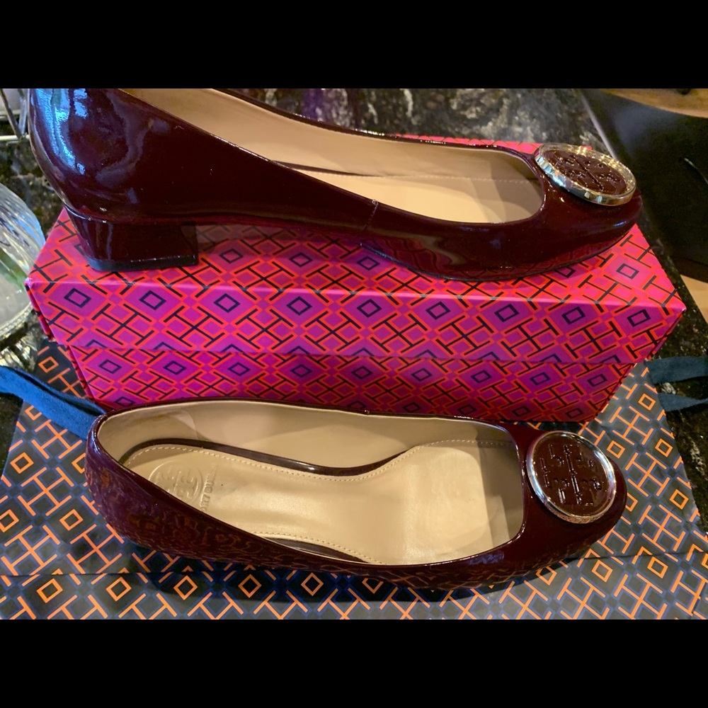 Tory Burch Twiggie Pump - burgundy/ maroon EUC 10